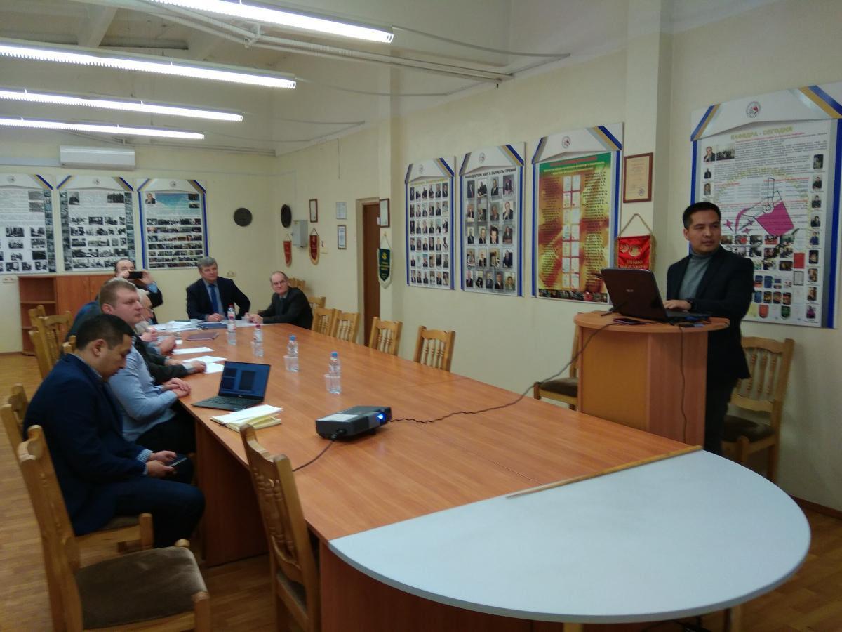 Во время защиты магистерской диссертации Абая Мухамедкулова